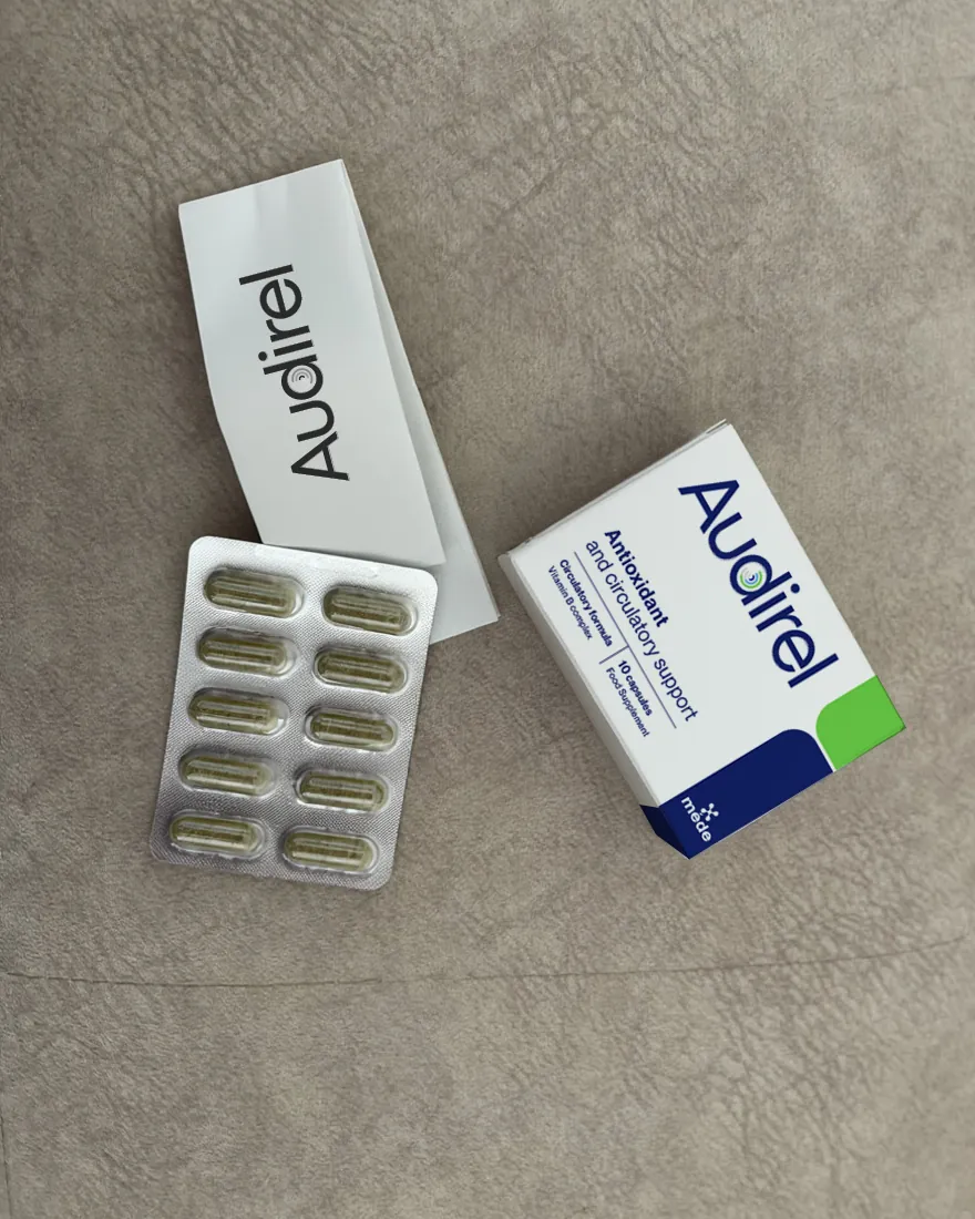 Blister AUDIREL z 10 kapsułkami obok oryginalnego opakowania